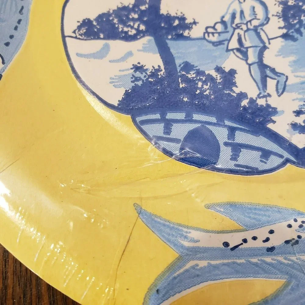 New High Museum Of Art Atlanta Plastic Coated Paper Plates Yellow Blue Lot of 2